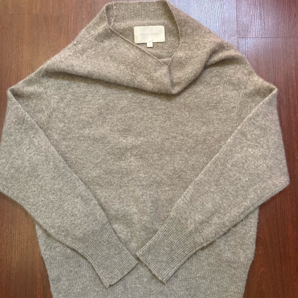 BROCHU WALKER The Lori Off Shoulder Cashmere Sweater Otter Melange Small - Picture 3 of 9
